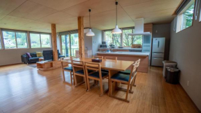 Serenity & Solitude Chalets, walk to the lifts Happoone Ski Resort Hakuba